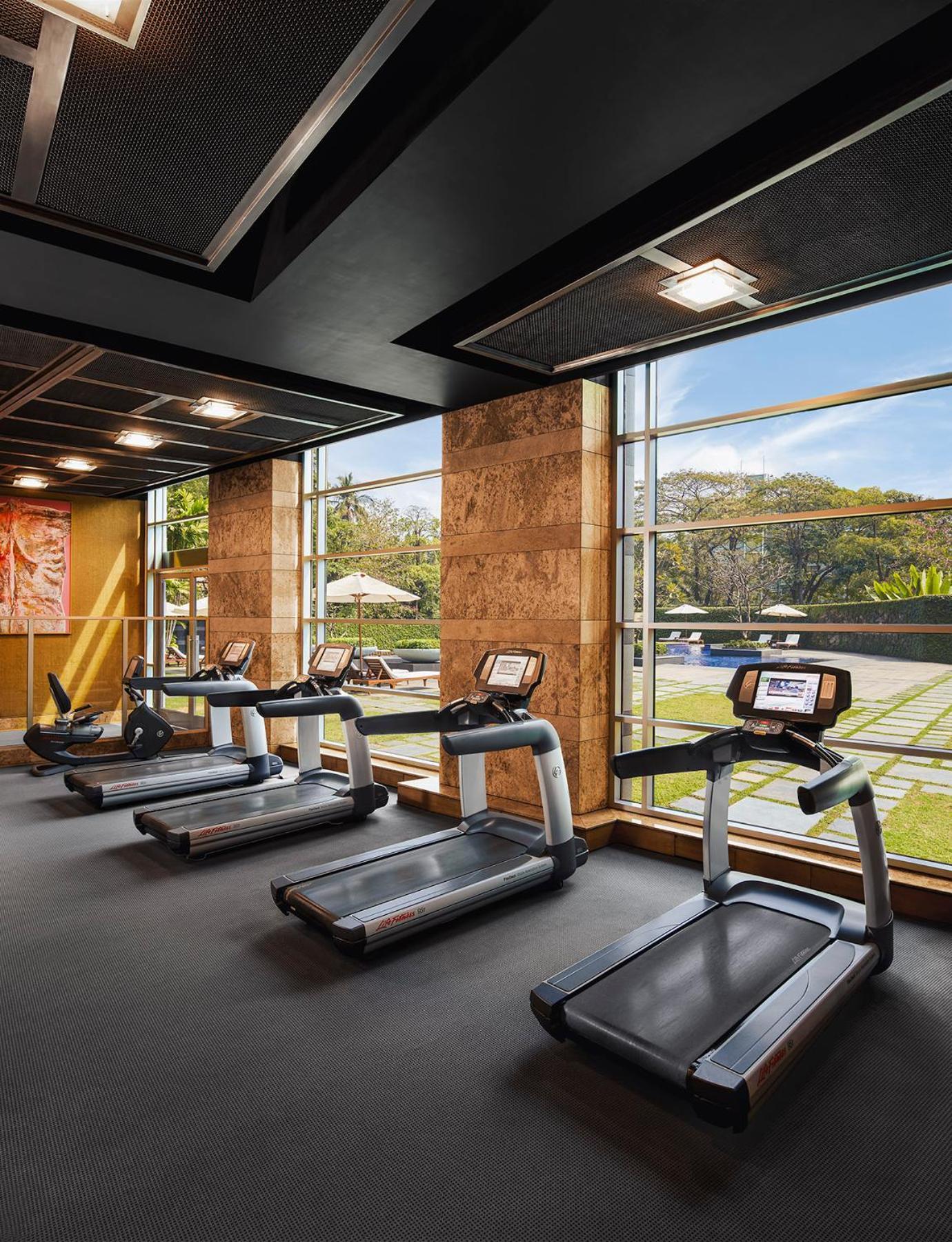 جراند حياة مومباي المظهر الخارجي الصورة The gym at the Taj Bengal